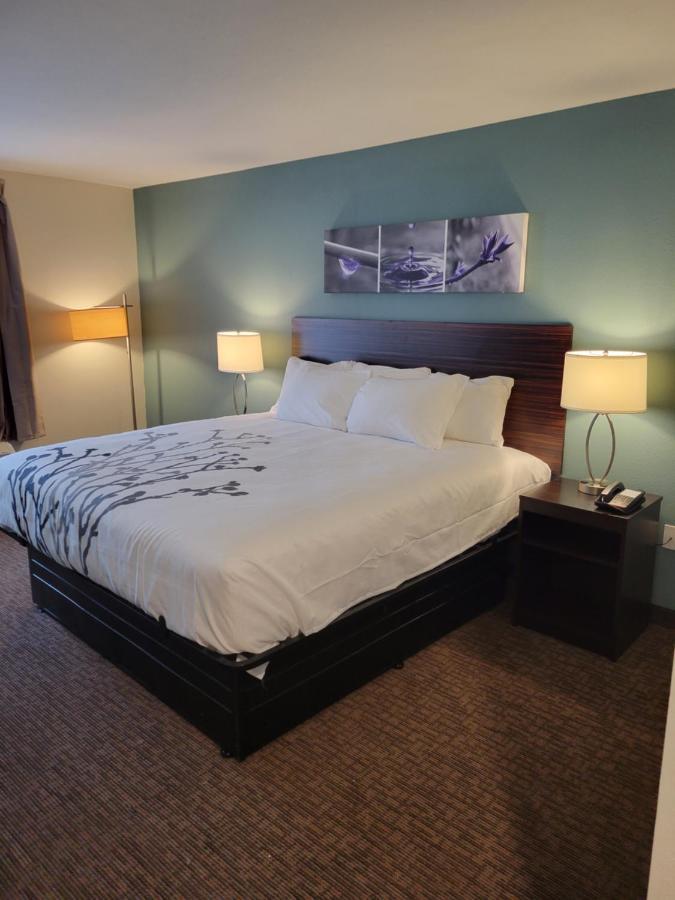 Sleep Inn Greensboro - Coliseum Area מראה חיצוני תמונה